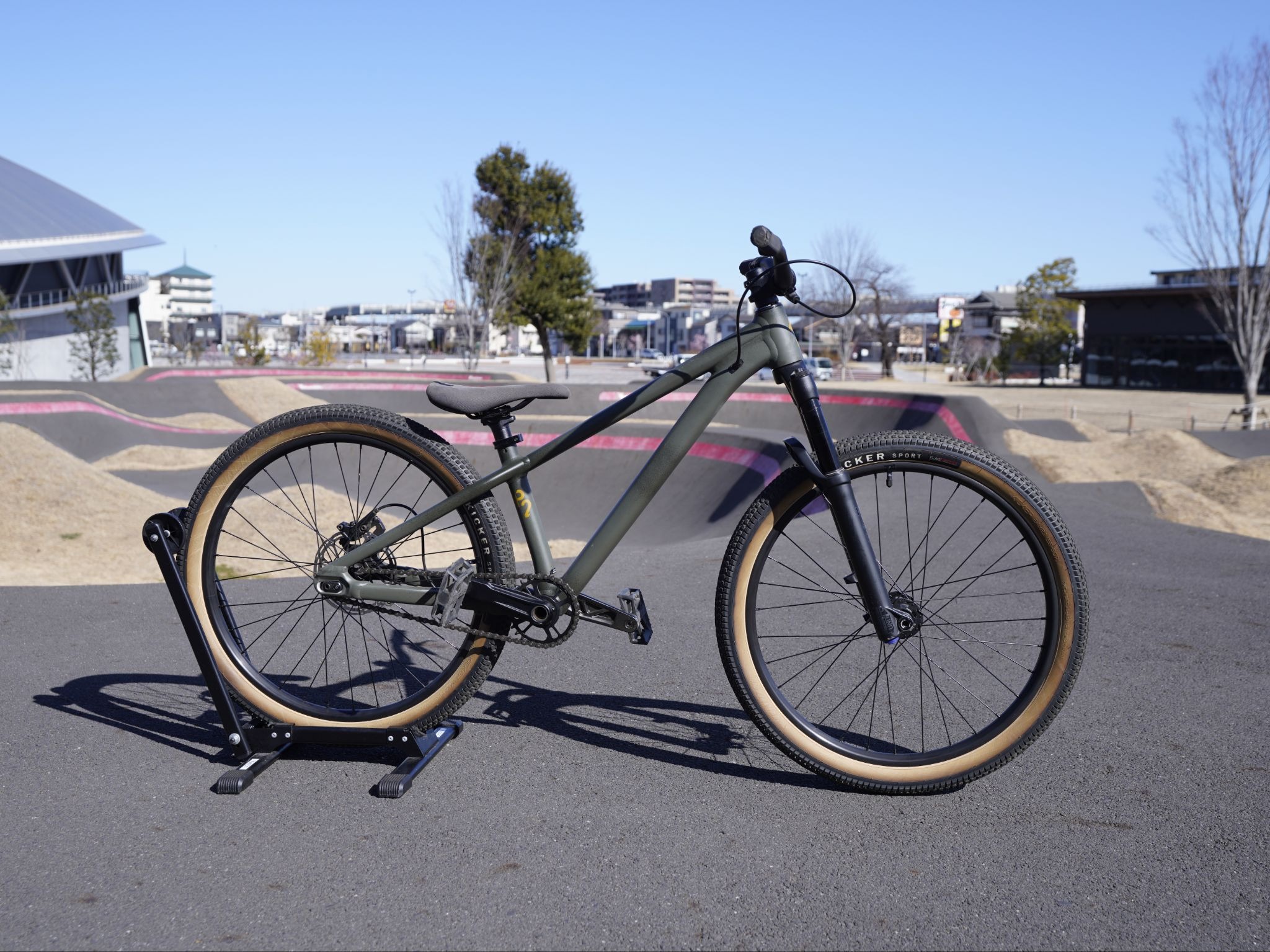 24インチ(SPECIALIZED P2)